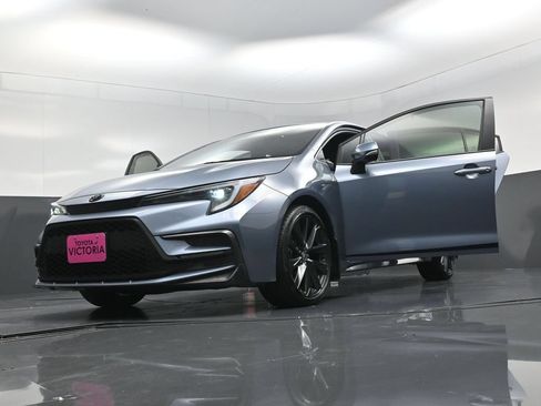 Used 2025 Toyota Corolla SE FWD image 28