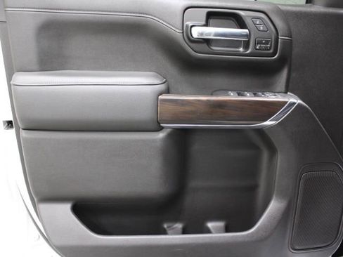 Used 2021 GMC Sierra 1500 SLT image 18