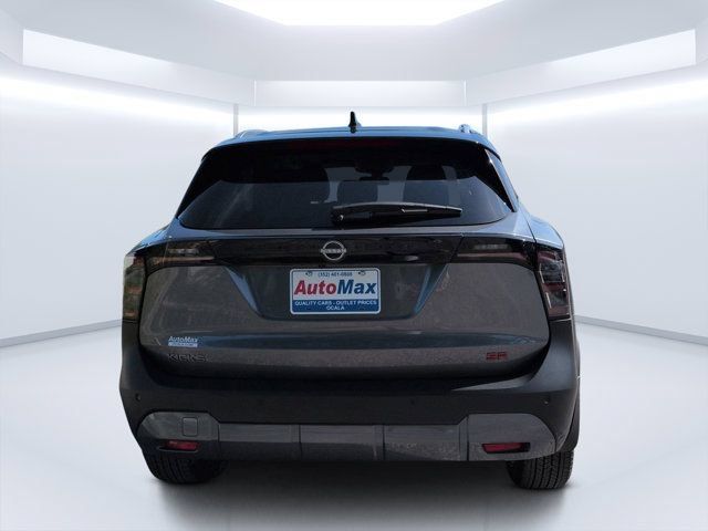 Used 2025 Nissan Kicks SR FWD image 4