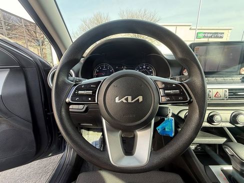 Used 2024 Kia Forte LXS image 15