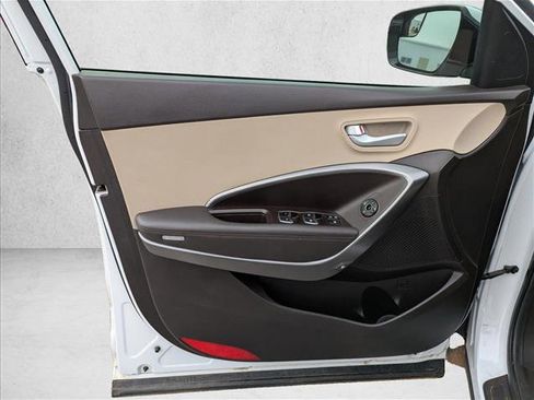 Used 2017 Hyundai Santa Fe Sport image 21