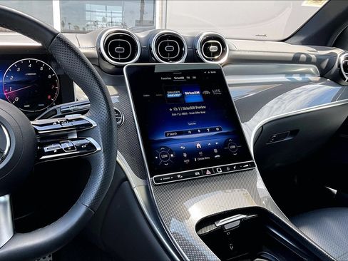 Used 2026 Mercedes-Benz GLC 300 image 6