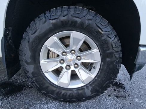 Used 2021 Chevrolet Silverado 1500 LT image 8