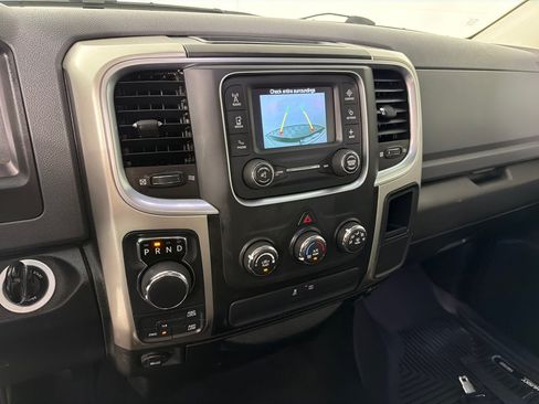 Used 2019 RAM 1500 Classic SLT AWD/4WD image 17