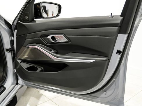 Used 2025 BMW M3 Competition RWD image 45