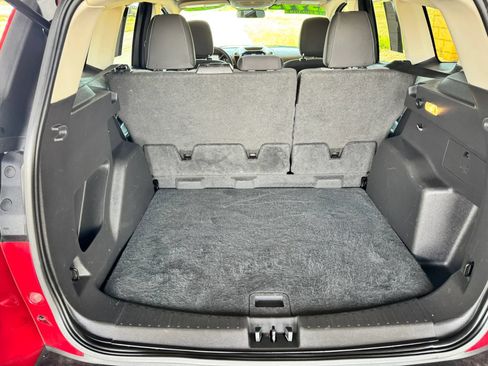 Used 2019 Ford Escape SE FWD image 19