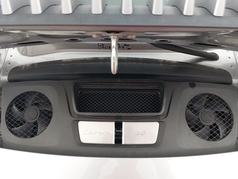 Certified 2018 Porsche 911 Carrera RWD image 14