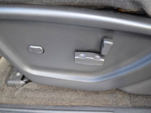 Used 2007 GMC Envoy SLE image 11