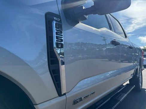 Used 2024 Ford F250 XLT image 27