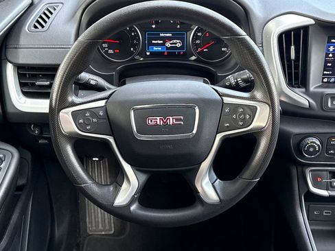 Used 2024 GMC Terrain SLE image 21