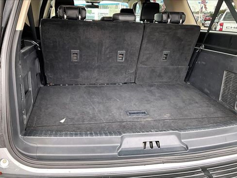 Used 2024 Ford Expedition Max XLT AWD/4WD image 4
