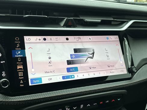 New 2026 Jeep Cherokee Overland image 16