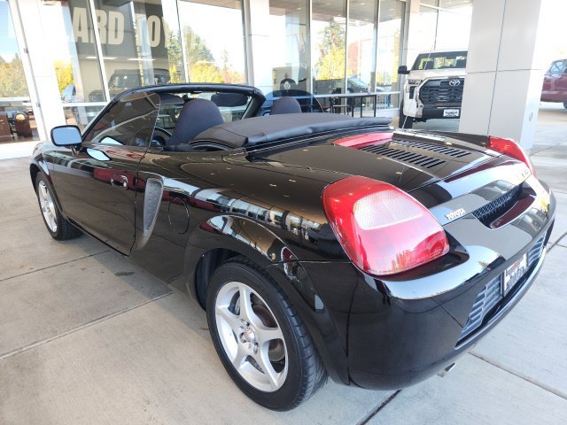 Used 2000 Toyota MR2 RWD image 14