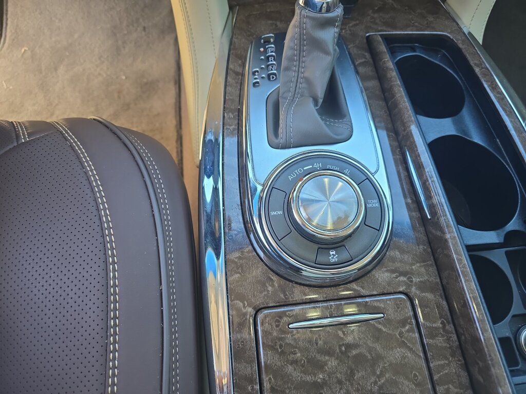 Used 2017 INFINITI QX80 4WD w/ Driver Assistance Package image 23