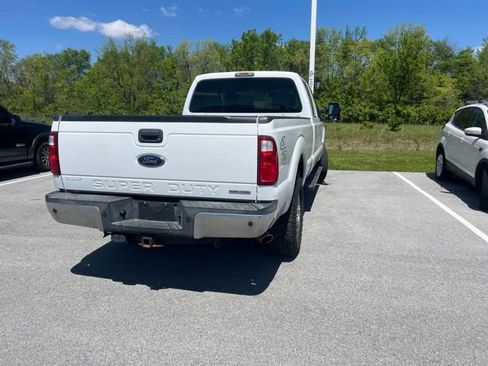 Used 2015 Ford F250 XLT w/ XLT Premium Package AWD/4WD image 13
