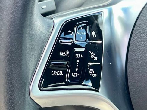 Certified 2022 Mercedes-Benz C 300 4MATIC Sedan image 26