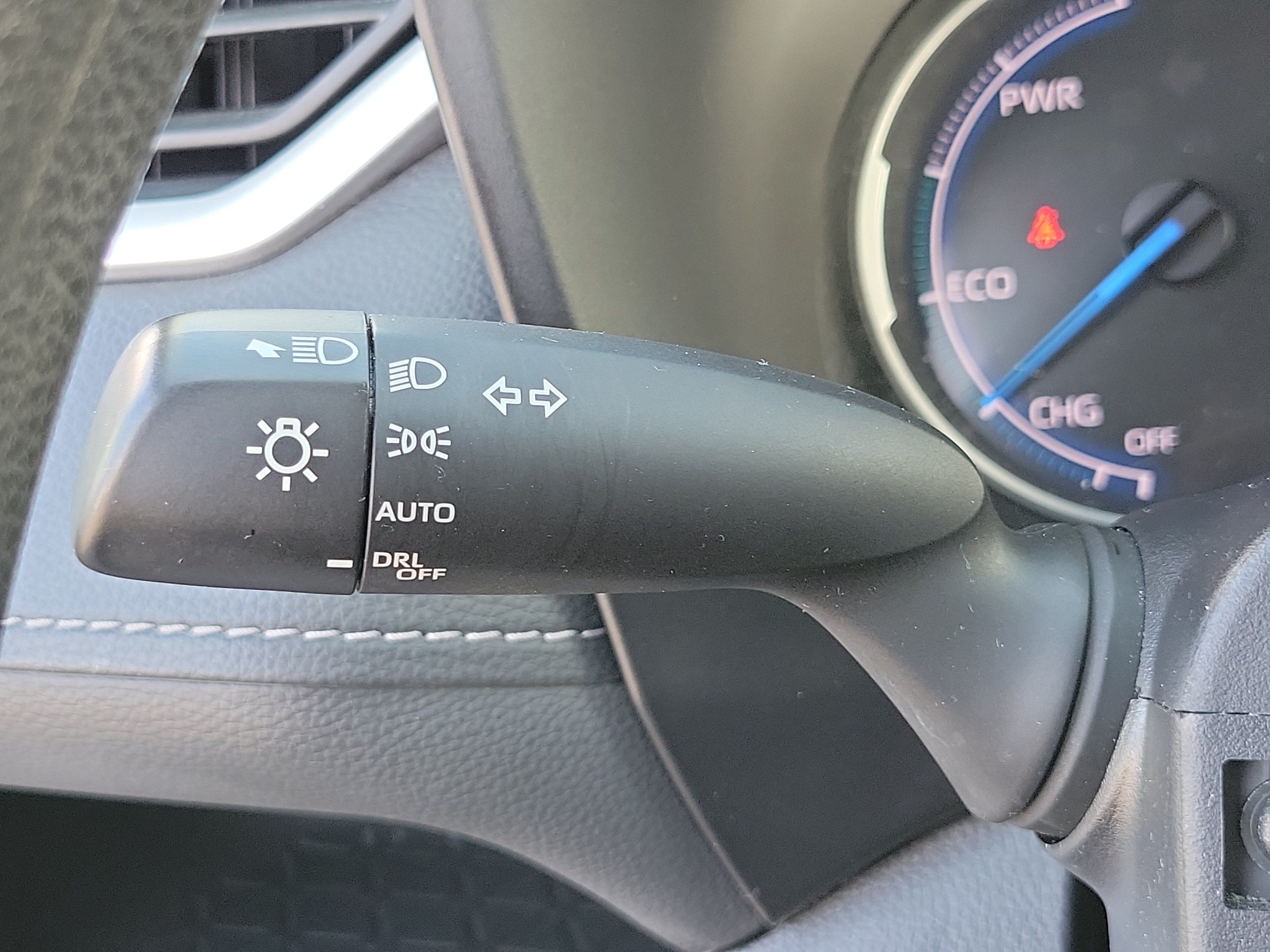 Certified 2025 Toyota RAV4 XLE AWD/4WD image 25