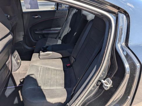 Used 2013 Dodge Charger SE image 9