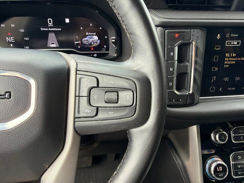 Used 2023 GMC Yukon XL Denali RWD image 20