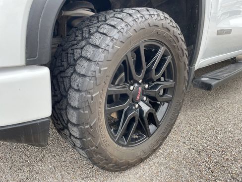 Used 2024 GMC Sierra 1500 Elevation w/ X31 Off-Road Package image 10