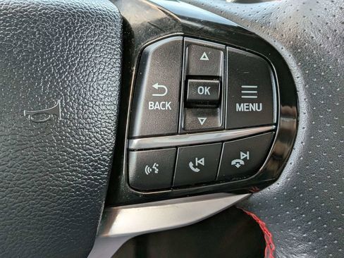 Used 2025 Ford Explorer ST-Line w/ ST-Line Street Pack AWD/4WD image 27