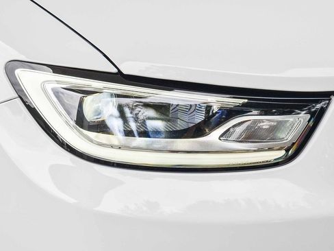 New 2026 Chrysler Pacifica Pinnacle image 8