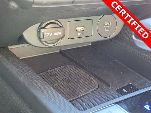 Certified 2025 Hyundai Elantra SEL image 12