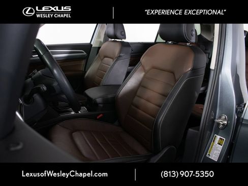 Used 2023 Volkswagen Atlas SEL Premium AWD/4WD image 14