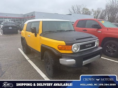 Used 2008 Toyota FJ Cruiser 4WD image 1