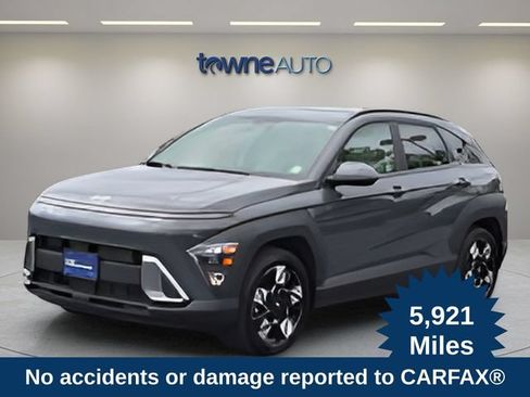 Used 2025 Hyundai Kona SEL FWD image 1