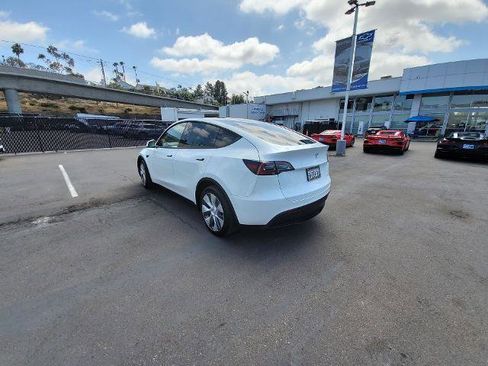 Used 2023 Tesla Model Y Long Range AWD/4WD image 6