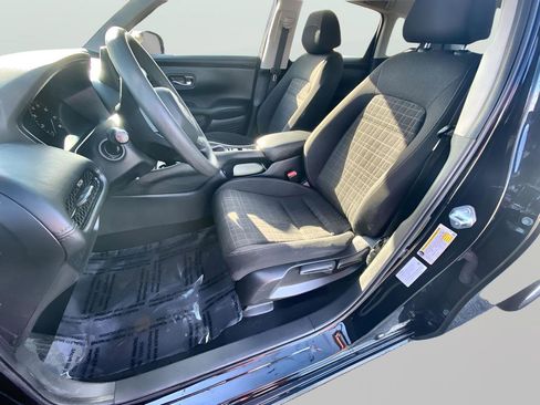 Used 2023 Honda HR-V LX image 13