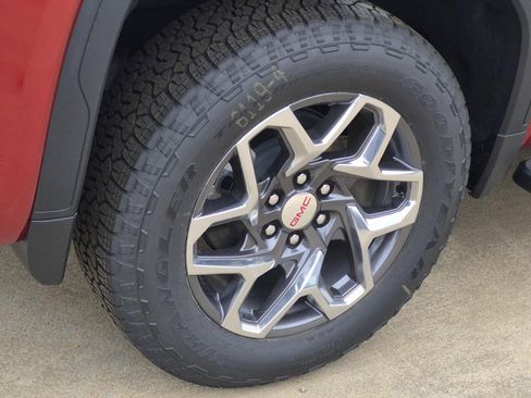 New 2026 GMC Sierra 1500 SLT AWD/4WD image 5