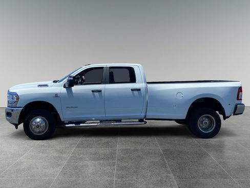 Used 2024 RAM 3500 Big Horn AWD/4WD image 2