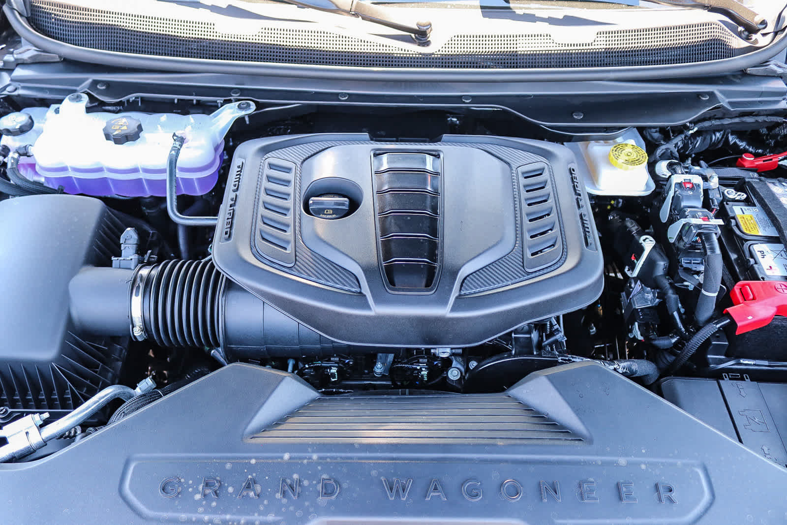 New 2026 Jeep Grand Wagoneer L Limited AWD/4WD image 13