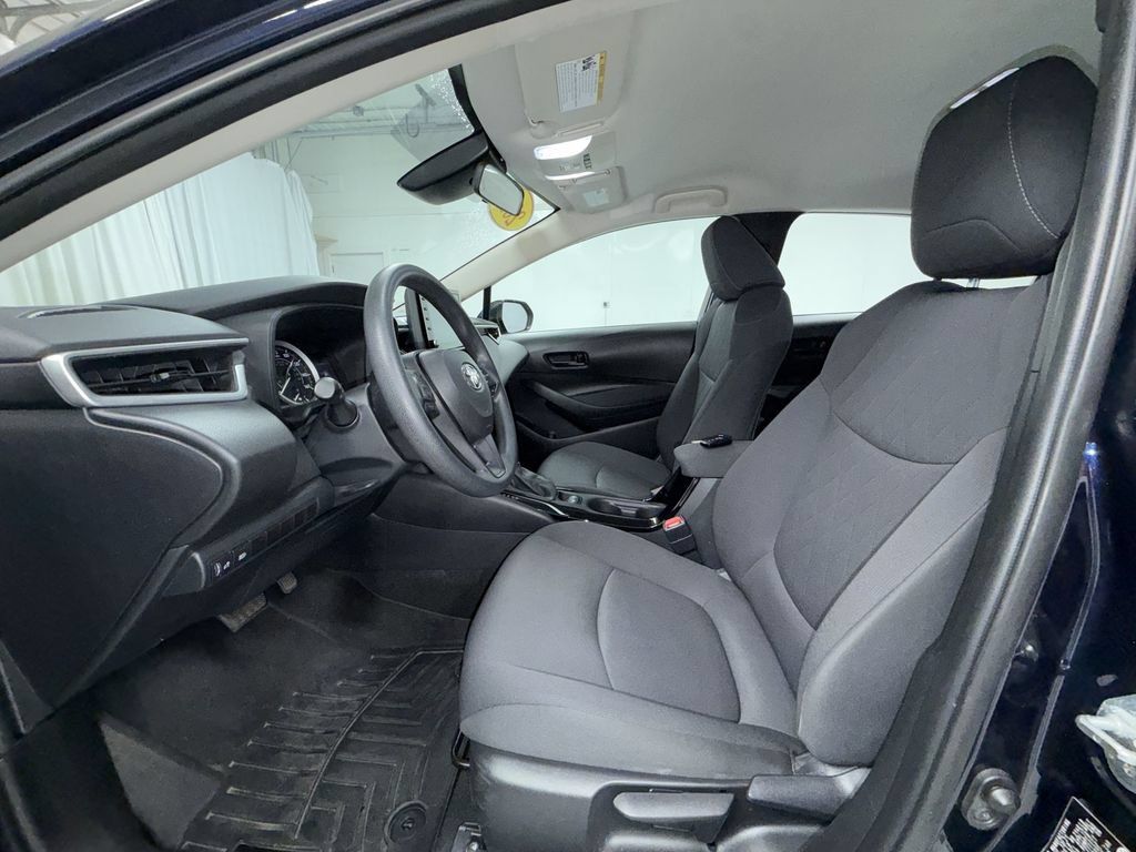 Used 2022 Toyota Corolla LE w/ LE Convenience Package FWD image 12