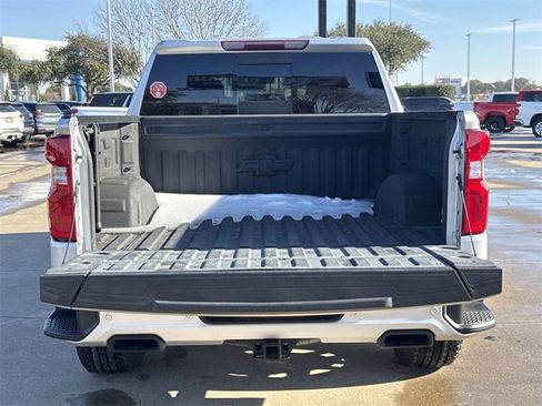 Certified 2021 Chevrolet Silverado 1500 RST w/ Redline Edition image 36