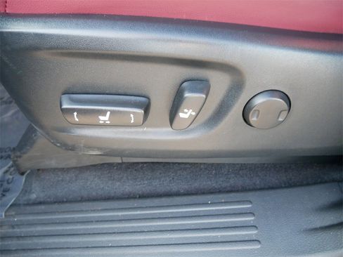 Used 2023 Lexus GX 460 Premium w/ Premium Plus Package image 15