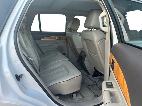 Used 2015 Lincoln MKX FWD w/ Equipment Group 102A image 35