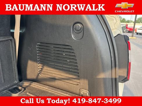 Used 2023 Nissan Armada SL w/ Captain's Chairs Package AWD/4WD image 43