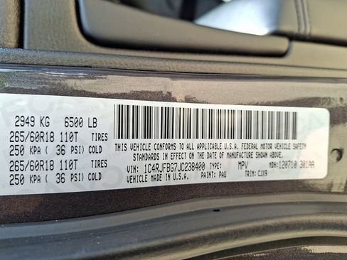 Used 2018 Jeep Grand Cherokee Limited AWD/4WD image 27