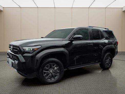 Used 2025 Toyota 4Runner SR5 image 2