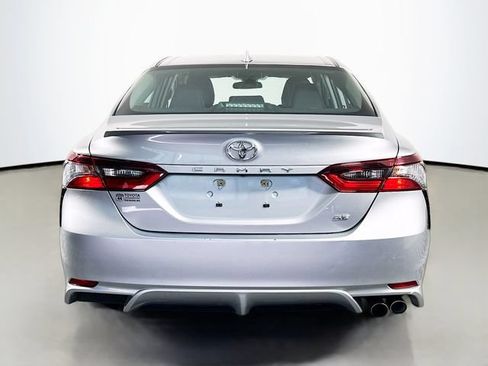 Used 2024 Toyota Camry SE FWD image 7