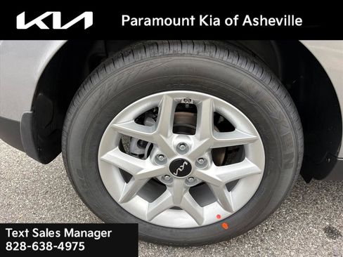 New 2025 Kia Soul LX image 30