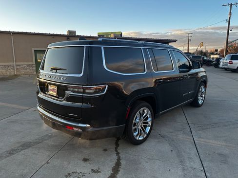 Used 2022 Jeep Grand Wagoneer Series II w/ Flexible Seating Group image 7