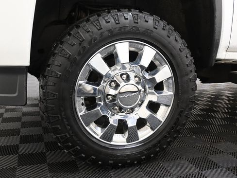 Used 2017 GMC Sierra 2500 Denali w/ Duramax Plus Package image 36