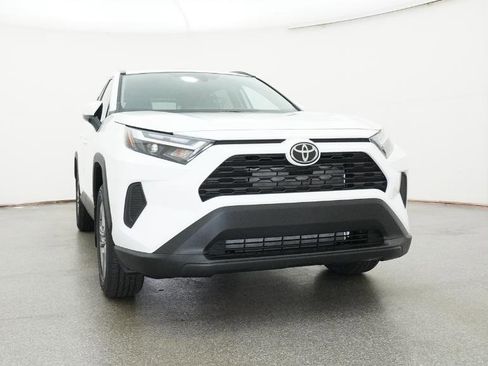New 2025 Toyota RAV4 XLE image 33