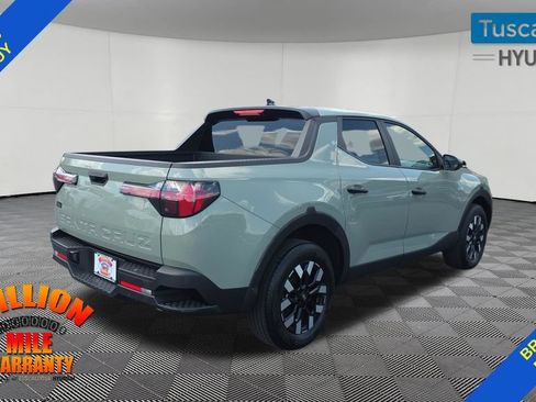 Used 2025 Hyundai Santa Cruz SE FWD image 8