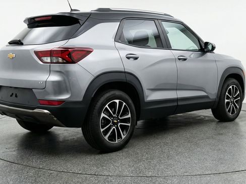 Used 2025 Chevrolet TrailBlazer LT image 9