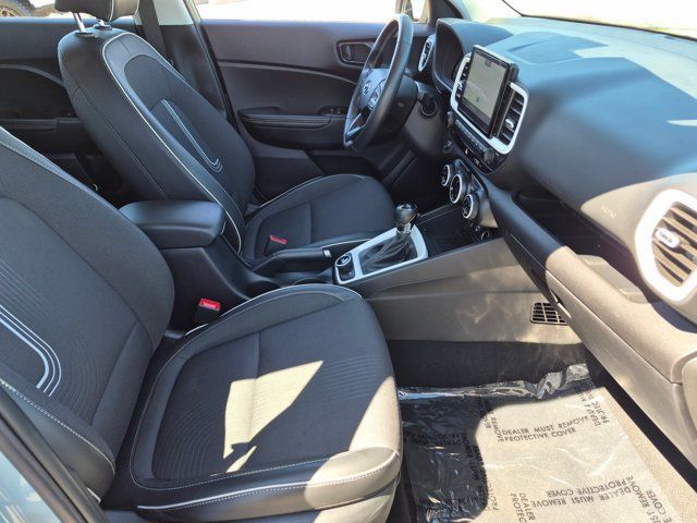Used 2025 Hyundai Venue Limited FWD image 27